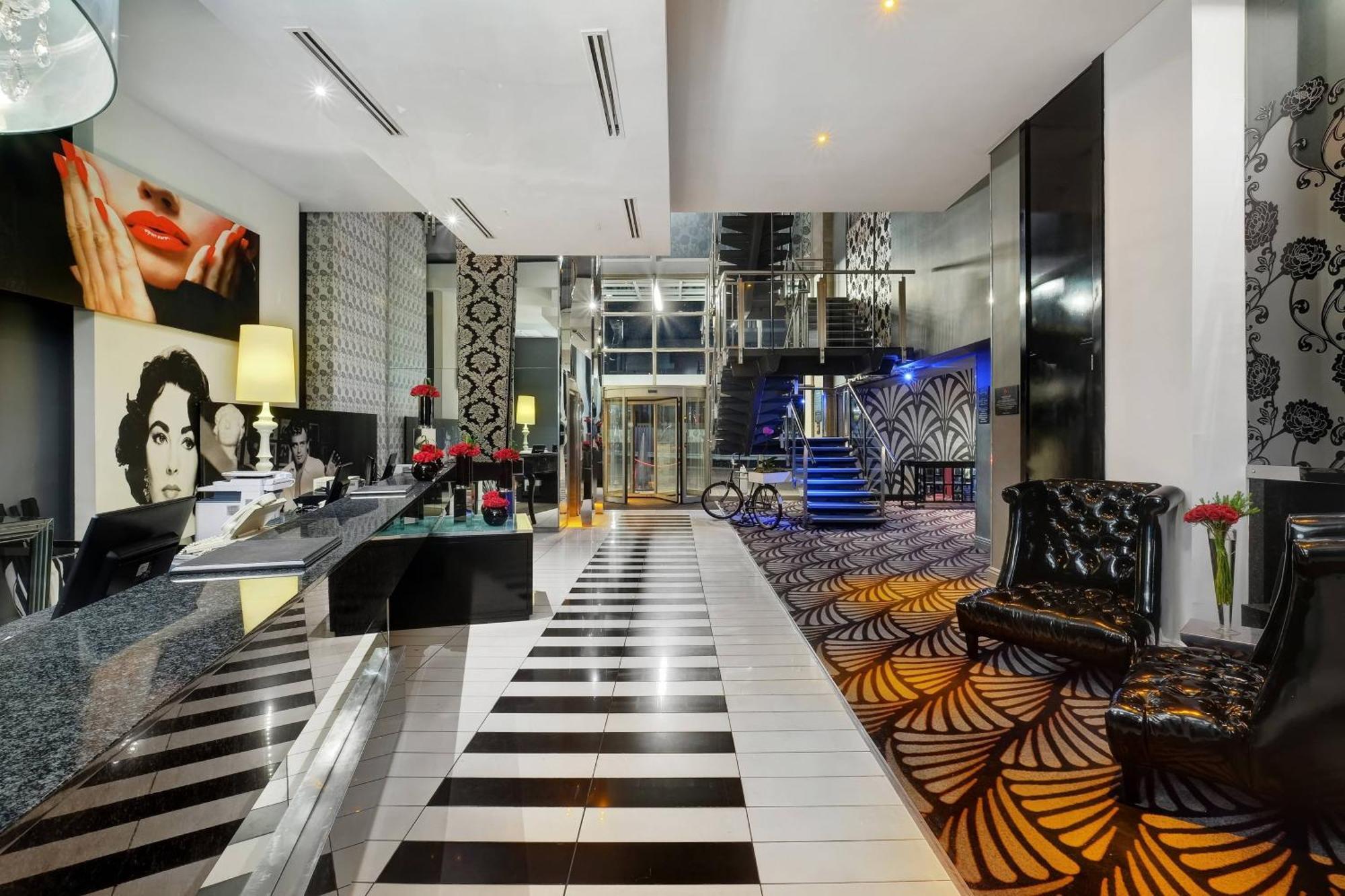Protea Hotel Fire & Ice! By Marriott Johannesburg Melrose Arch Экстерьер фото